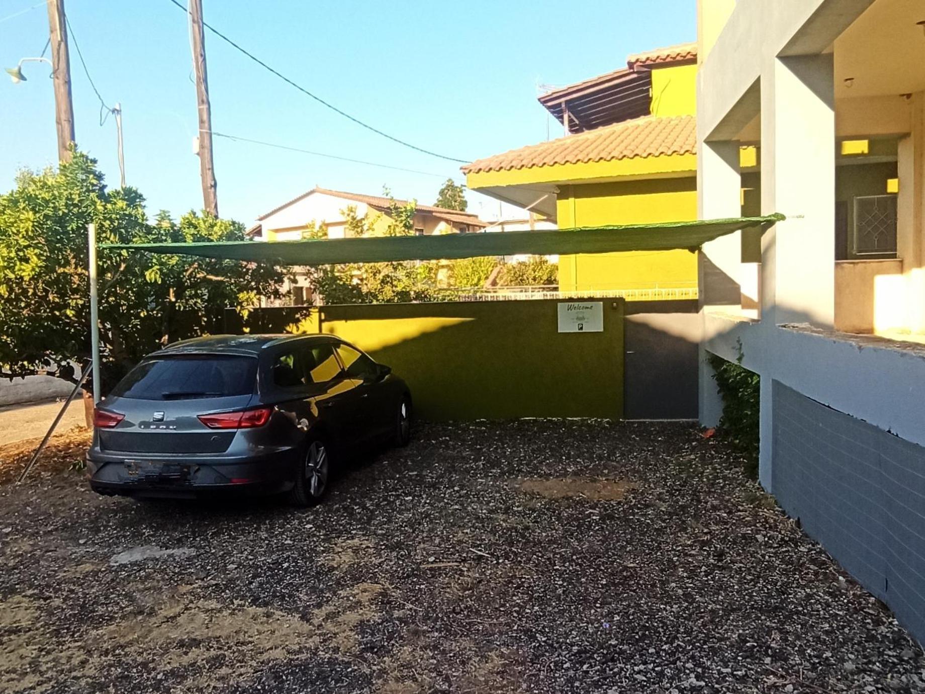 Taki'S Attic Apartment Agios Ilias  Exterior photo